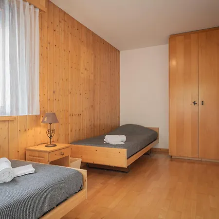 Sources 4110 By Interhome 오브로나즈